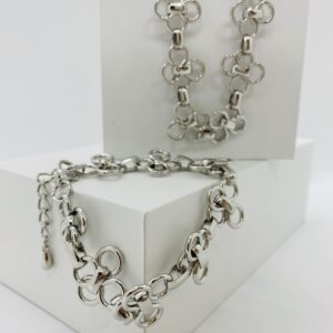 Flower chain bracelet